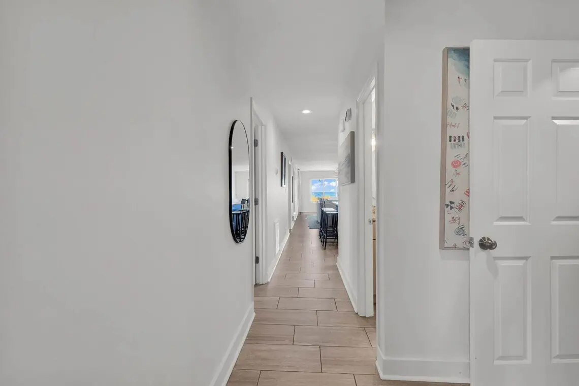 izqhsbbmqvbyh8pypyys